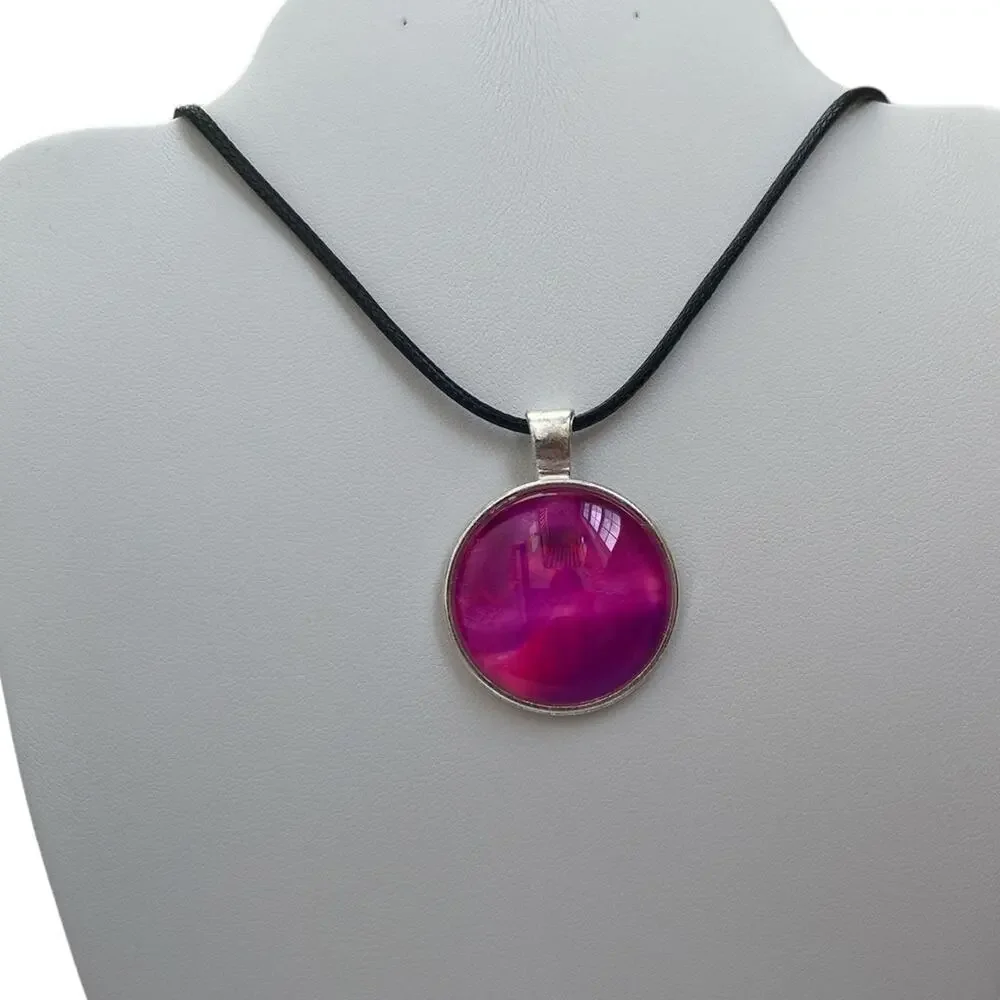Svetlana Yeung Handmade Pendant Necklace | Pink Purple Fluid Art Round Resin - Picture 3 of 4